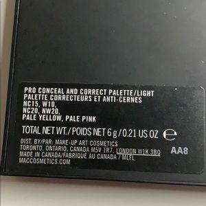 MAC Cosmetics Makeup - Mac concealer palette MAC Cosmetics Makeup - Mac concealer palette